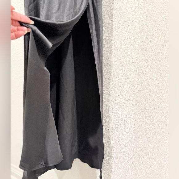 Victoria's Secret 100% Silk black Maxi slip dress cowl neckline Large - Picture 5 of 9